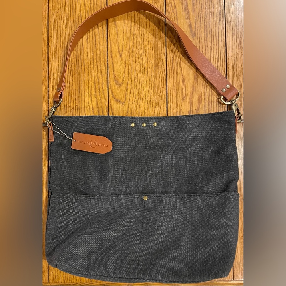 EUC Pretty Simple Slouchy Hobo Bag, black with detachable brown strap
